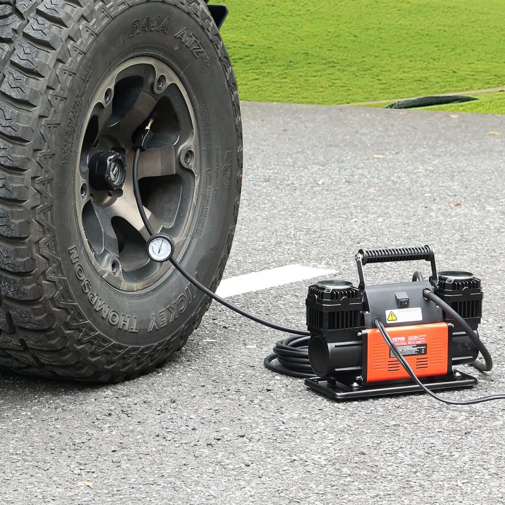 Kompresor powietrza o dużej wytrzymałości 10,6 CFM, szybkie pompowanie w 30 sekund | Dwucylindrowa przenośna pompa do opon, 12 V, 150 PSI, terenowa pompa powietrza z adapterami do samochodów ciężarowych, SUV-ów, pojazdów 4x4 i kamperów