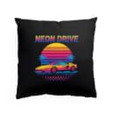 Poduszka dekoracyjna Świecący Retro Zachód Słońca 80s z Neon Drive Sportowym Samochodem i Palmami