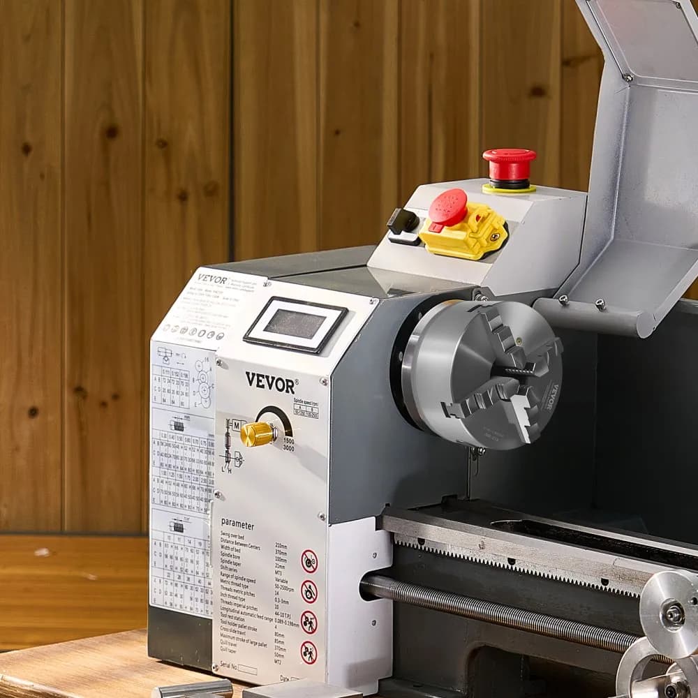 Uchwyt tokarski 4-szczękowy, 8 cali (200 mm), uchwyt samocentrujący z płytą oporową z gwintem 1 1/2 cala-8, zakres mocowania 0,16-7,87 cala (4-200 mm) ze śrubami z kluczem T, materiał HT300, do tokarki do drewna i metalu